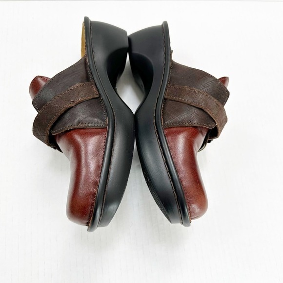 Naot Brown Leather Avignon Mules Clogs Size 37 US Size 6 Luggage Brown - Picture 2 of 9